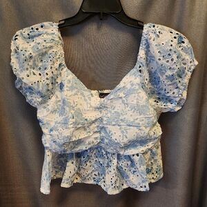 Women's BLUE Eyelet Top LARGE. GIGIO